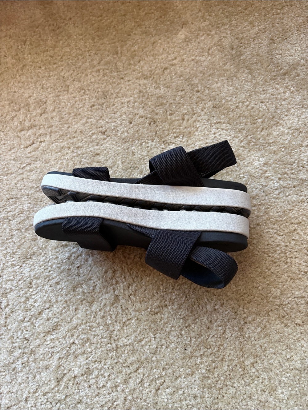 Keen Elle Backstrap Sandals, black, size 9 - Picture 5 of 7